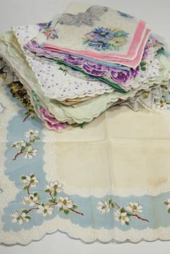 catalog photo of lot vintage hankies w/ flower prints, pretty printed cotton handkerchiefs