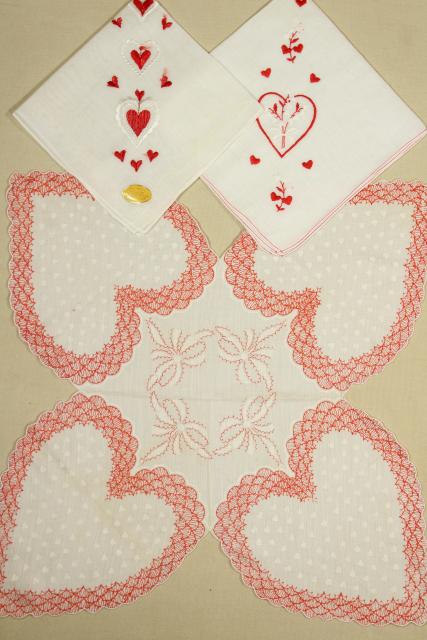 photo of lot vintage hankies w/ holiday prints, Valentine hearts & flowers handkerchiefs #2