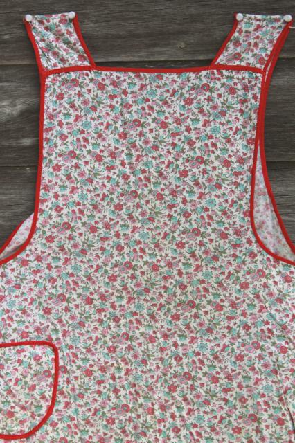 photo of lot vintage kitchen smock coverall full aprons, pretty soft faded floral cotton prints #5