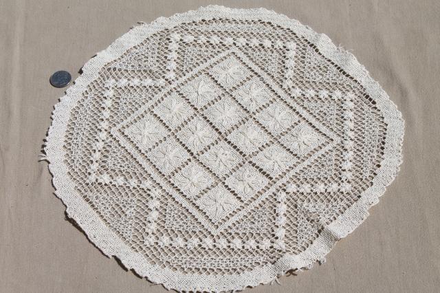 photo of lot vintage lace table linens, doilies & tray cloths, crochet centerpieces #9