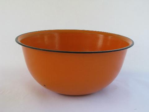 photo of lot vintage orange enamelware kitchen bowls, country primitive fall harvest #4