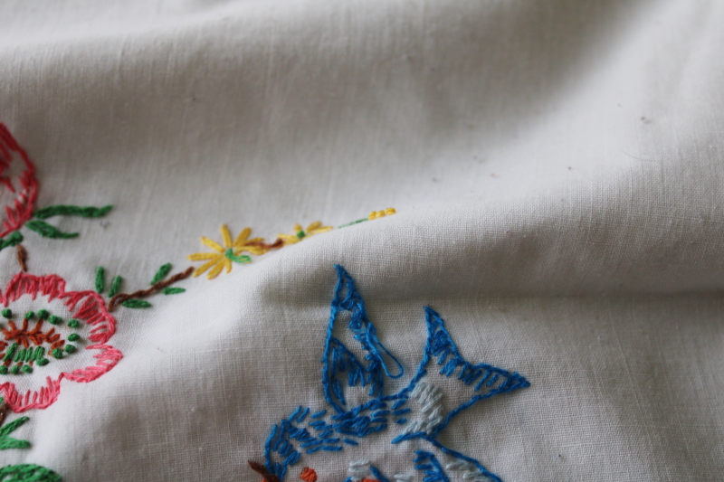 photo of lot vintage poly blend pillowcases w/ embroidery or crochet lace edgings, boho cottage bedding  #14