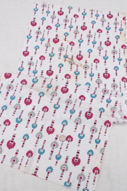 photo of lot vintage print cotton feed sack fabric, assorted scrap pieces for sewing / quilting #4