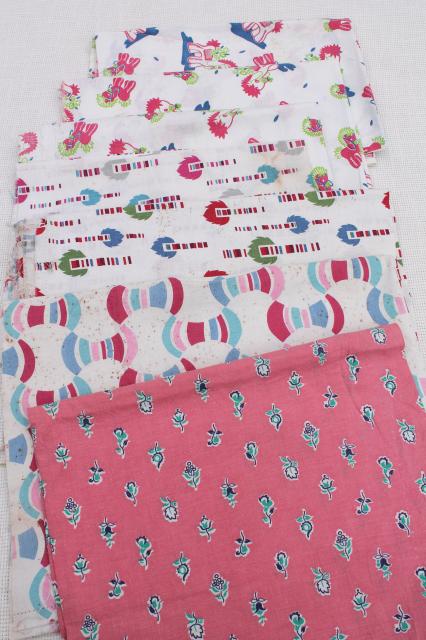 photo of lot vintage print cotton feed sack fabric, assorted scrap pieces for sewing / quilting #5