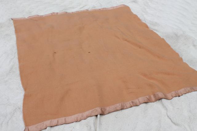photo of lot vintage wool bed blankets in shades of pink, warm all wool blankets for winter #5