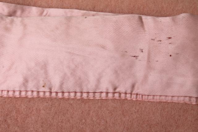 photo of lot vintage wool bed blankets in shades of pink, warm all wool blankets for winter #9