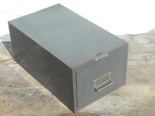 photo of machine age vintage Steelmaster card catalog or file box, industrial gray #5