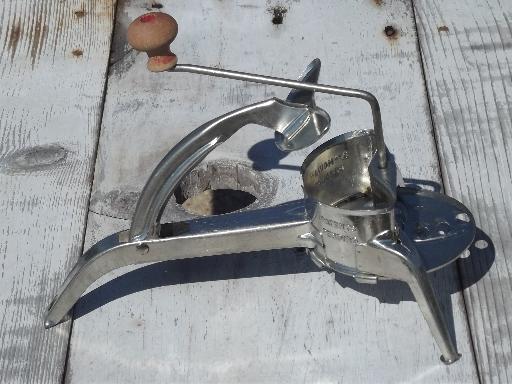 photo of made in France vintage Mouli hand-crank grater shedder slicer #3