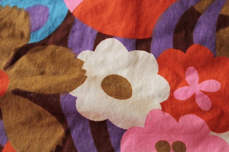 photo of mid-century mod flower print vintage cotton fabric, tropical Hawaiian tiki style #3