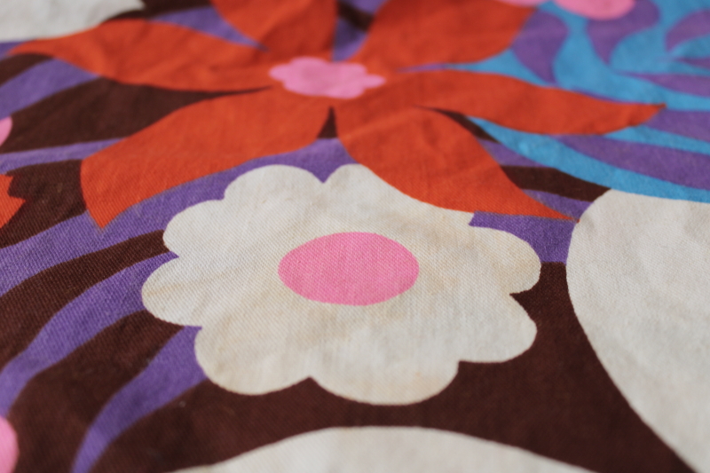 photo of mid-century mod flower print vintage cotton fabric, tropical Hawaiian tiki style #4