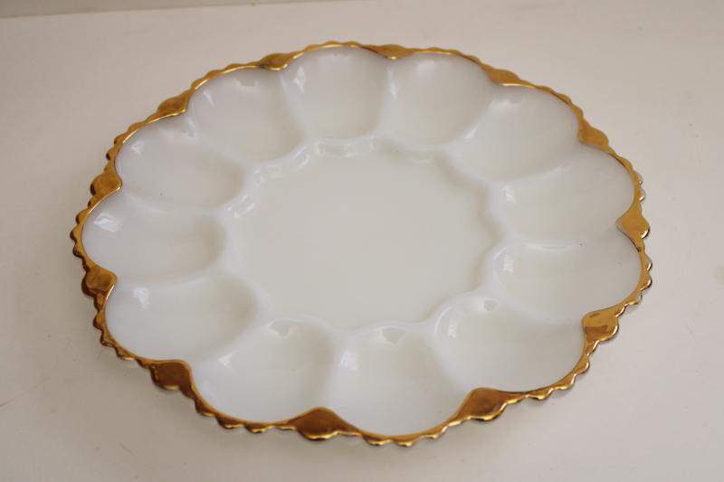 photo of mid-century modern vintage Anchor Hocking white milk glass deviled egg plate #4