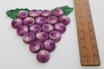 catalog photo of mid-century modern vintage hot pad trivet, purple grapes bottle cap crochet