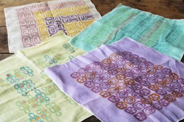 catalog photo of mid-century modern vintage linen hankies w/ retro geometric abstract prints, mod print fabric