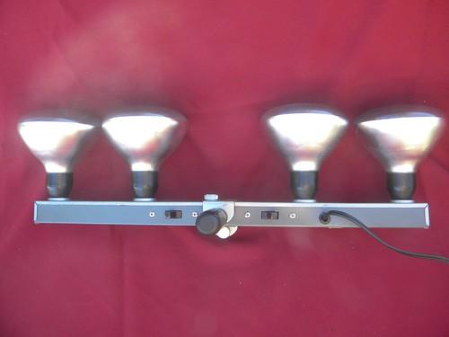 photo of mid century portable Crystal-Brite photography/movie camera light bar #3