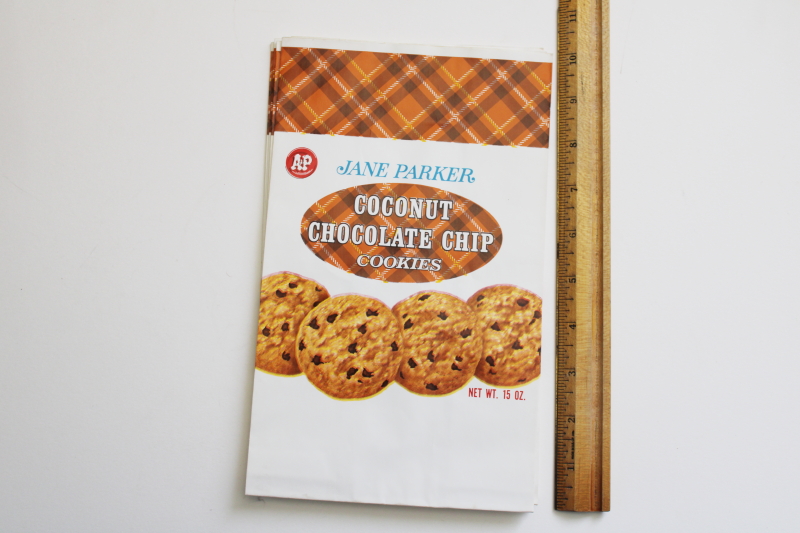 photo of mid-century vintage A&P advertising, Jane Parker chocolate chip cookies paper bags #3