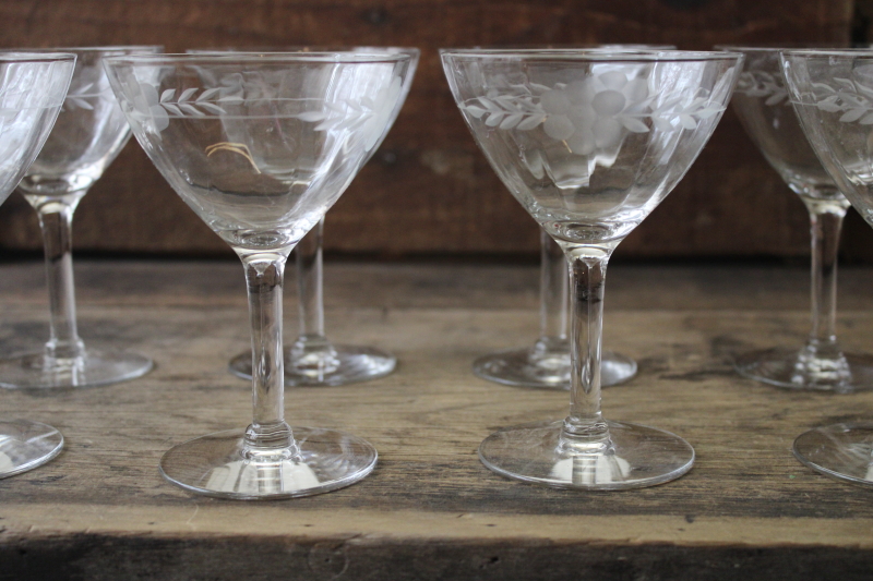 photo of mid-century vintage champagne glasses, large martini cocktail glasses #3
