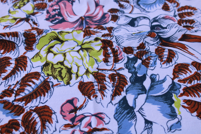 photo of mid century vintage cotton rayon tablecloth, romantic girly cottagecore floral print  #5