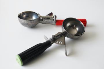 catalog photo of mid century vintage ice cream scoops, Peerless and Hamilton Beach