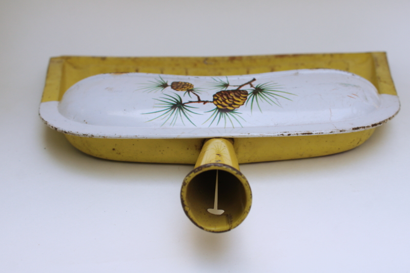 photo of mid century vintage metal dust pan, yellow w/ pinecones print dustpan JV Reed?  #3