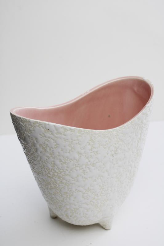 photo of mid-century mod vintage Haeger pottery vase, pink / textured white glaze ceramic #5