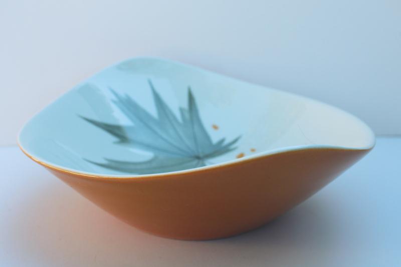 photo of mid-century mod vintage Harvest Time fall leaves bowl Ben Seibel Iroquois Informal #4