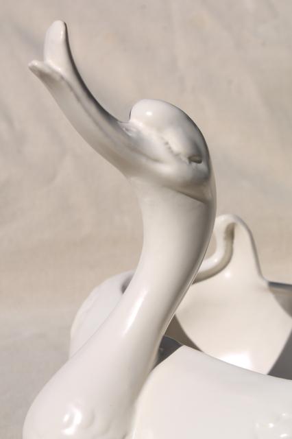 photo of mid-century mod vintage Hull pottery matte white swans, coy duck faced swan family! #4