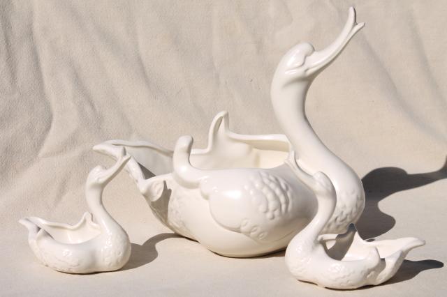 photo of mid-century mod vintage Hull pottery matte white swans, coy duck faced swan family! #5