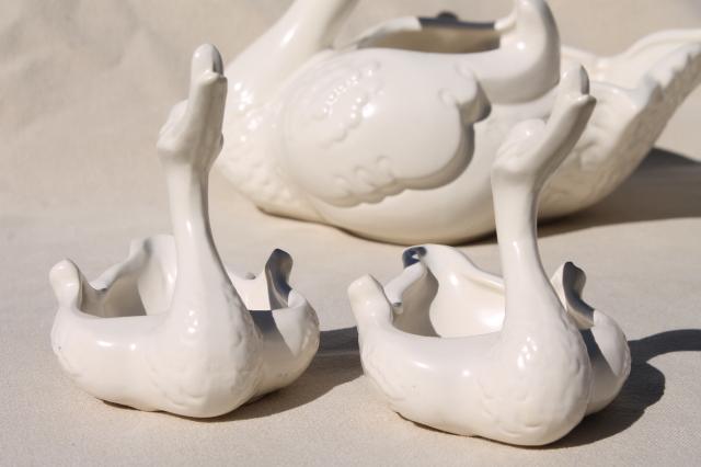 photo of mid-century mod vintage Hull pottery matte white swans, coy duck faced swan family! #11