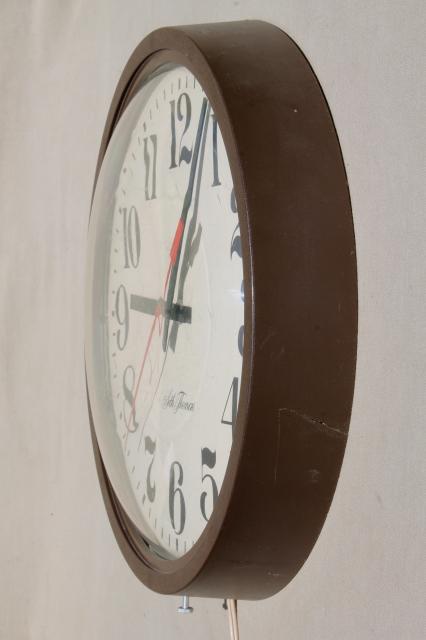 photo of mid-century modern vintage industrial / schoolhouse wall clock #4