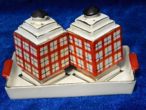 photo of mid-century red tartanware skyscraper S&P shaker set, vintage Japan #1