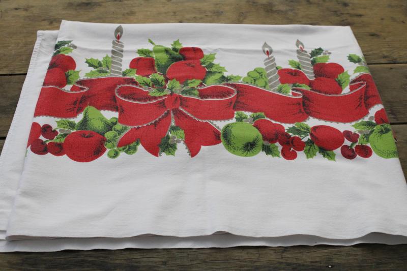 photo of mid-century vintage Christmas print cotton tablecloth, retro holiday decor #3
