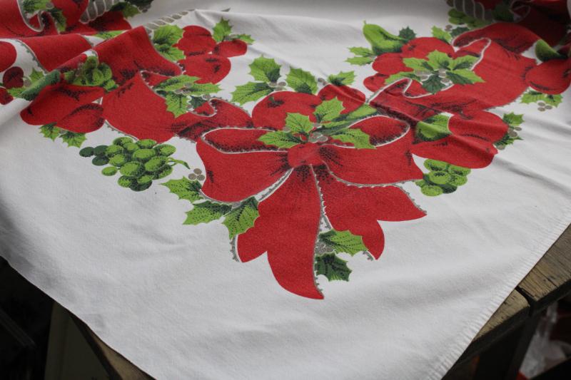 photo of mid-century vintage Christmas print cotton tablecloth, retro holiday decor #10