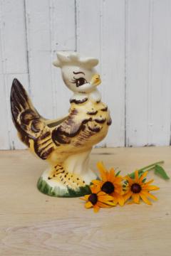 catalog photo of mid-century vintage USA (California?) pottery planter, little rooster with big eyelashes