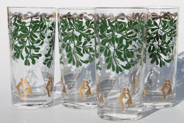 photo of mid-century vintage holiday glasses w/ Christmas mistletoe, Ogden Nash witty verse #5