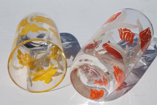 photo of mid-century vintage kitchen glass drinking glasses set, swanky swigs w/ bright flowers #5