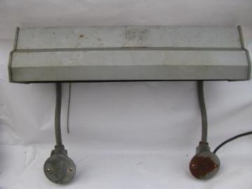 catalog photo of mid-century vintage machine-age industrial florescent adjustable work bench light