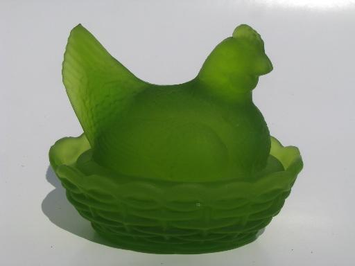 photo of mini hen on nest covered dish, Westmoreland green mist frosted glass #1