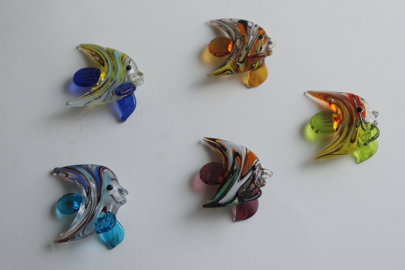 photo of miniature art glass angel fish, handmade lampwork glass colorful tiny fish figurines  #4