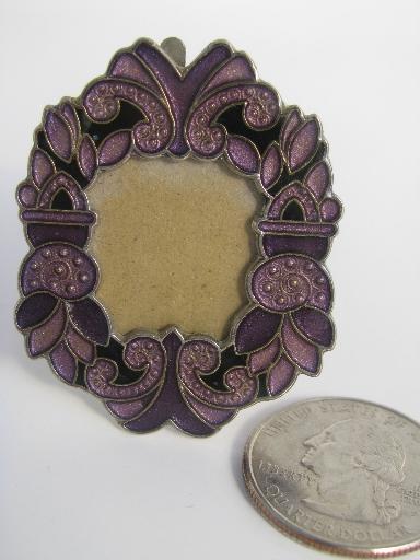 photo of miniature picture frames, 60s vintage Italian metal enamel w/ old photo #2