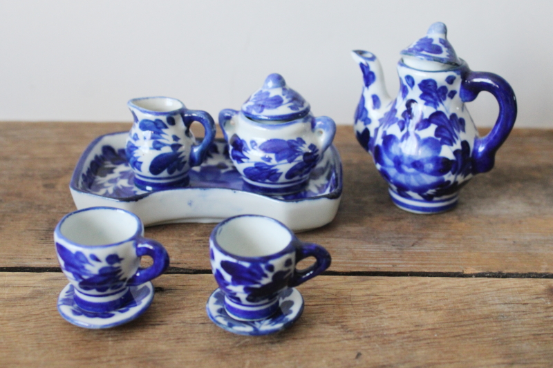 photo of miniature tea set doll dishes, vintage Delft style hand painted blue & white china  #2