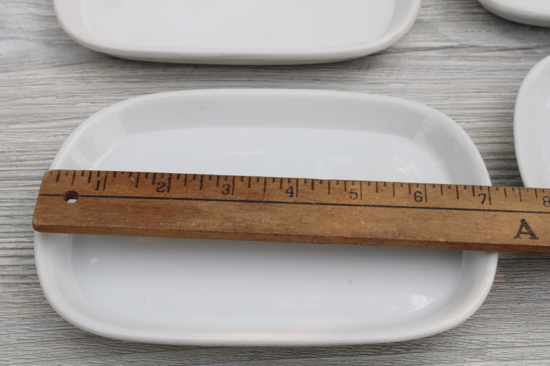 photo of minimalist mod vintage design oblong plates, plain white ceramic snack trays, TWA airlines #4