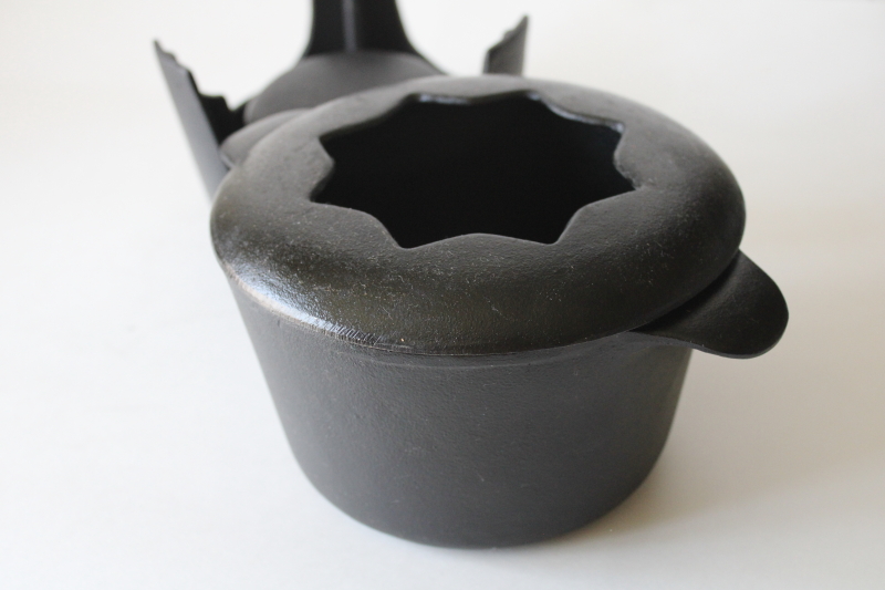 photo of minimalist modern Dansk cast iron fondue set, pot w/ stand & burner cup w/ lid #2