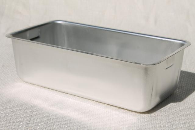 photo of mint in box vintage Mirro aluminum baking pans, small sized cookware for a toaster oven #9