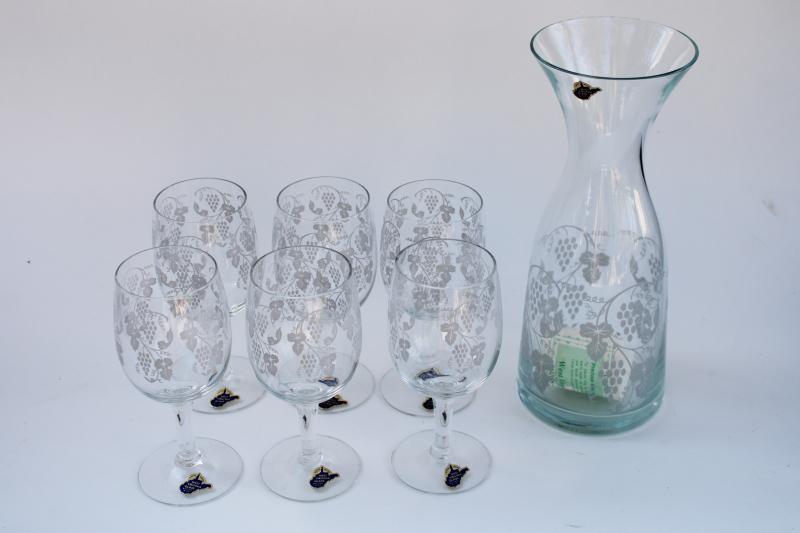 photo of mint w/ labels vintage West Virginia glass set wine glasses & carafe, grapes pattern  #1