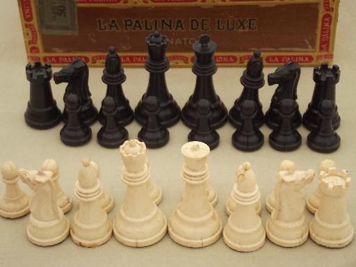 photo of mixed lot vintage game pieces, old bone, bakelite, plastic chess pieces #3