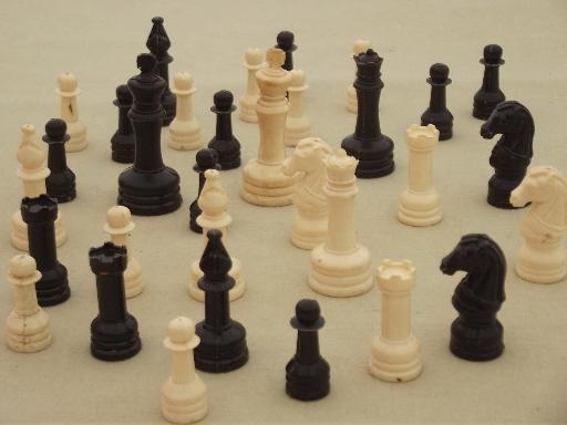 photo of mixed lot vintage game pieces, old bone, bakelite, plastic chess pieces #10