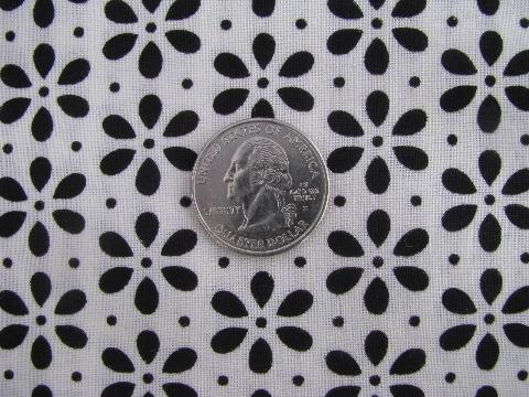 photo of mod black & white daisy print cotton fabric, 50s - 60s vintage retro daisies #1