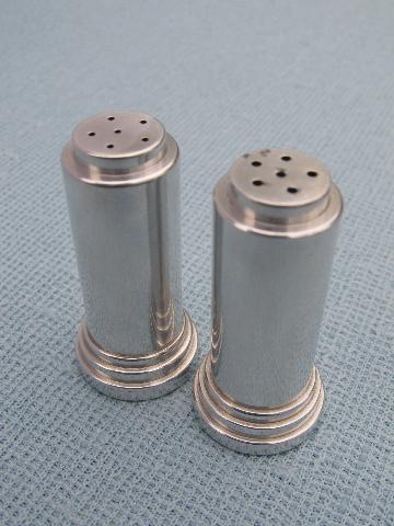 photo of mod spun aluminum salt & pepper shakers, art deco skyscraper lines #2