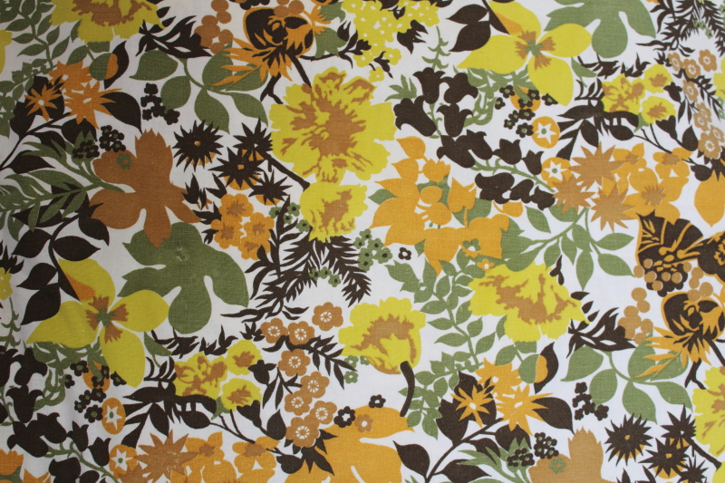 photo of mod vintage 60s flowered print cotton fabric, used material for upcycle or art #1