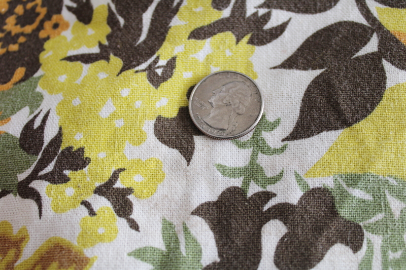 photo of mod vintage 60s flowered print cotton fabric, used material for upcycle or art #4